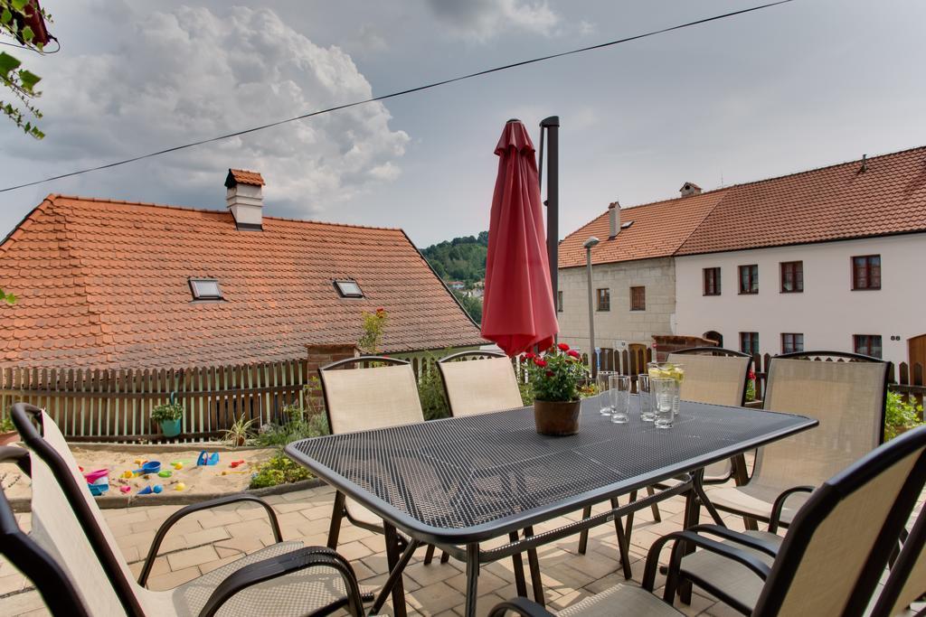 Amazing 5 Bedroom House Krumlov 82 - 4 Min Walk To Main Square Český Krumlov Exteriör bild