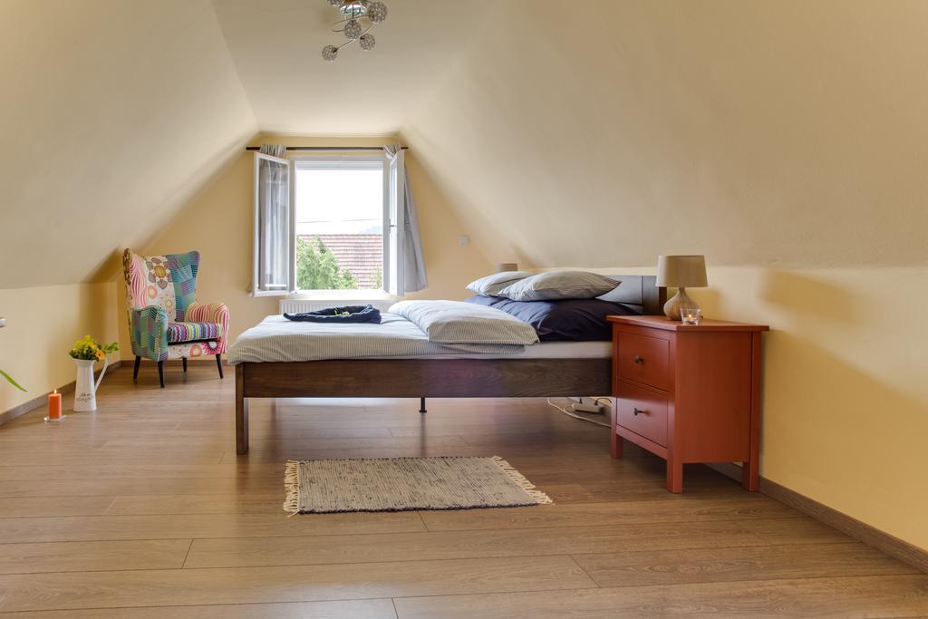 Amazing 5 Bedroom House Krumlov 82 - 4 Min Walk To Main Square Český Krumlov Exteriör bild